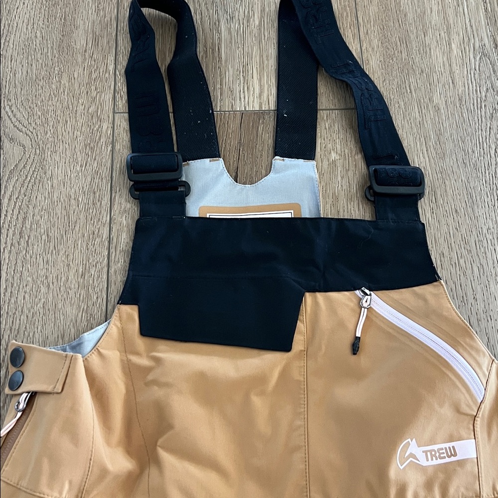 Trew Snow Bibs - Picture 8 of 15